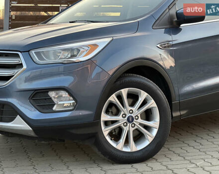 Синий Форд Эскейп, объемом двигателя 1.5 л и пробегом 162 тыс. км за 13599 $, фото 5 на Automoto.ua