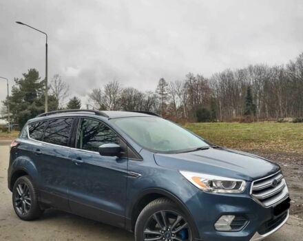 Синий Форд Эскейп, объемом двигателя 2 л и пробегом 79 тыс. км за 10700 $, фото 2 на Automoto.ua