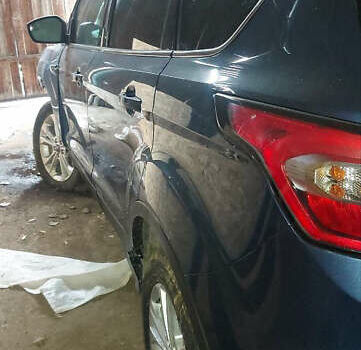 Синій Форд Ескейп, об'ємом двигуна 0 л та пробігом 50 тис. км за 5000 $, фото 2 на Automoto.ua