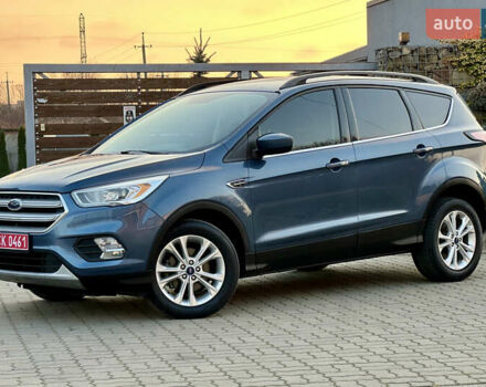 Синий Форд Эскейп, объемом двигателя 1.5 л и пробегом 162 тыс. км за 13599 $, фото 1 на Automoto.ua