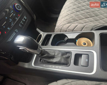 Синий Форд Эскейп, объемом двигателя 2 л и пробегом 172 тыс. км за 17000 $, фото 7 на Automoto.ua