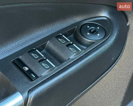 Синій Форд Ескейп, об'ємом двигуна 1.5 л та пробігом 135 тис. км за 11400 $, фото 4 на Automoto.ua