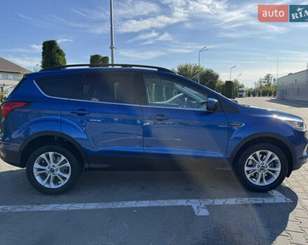 Синий Форд Эскейп, объемом двигателя 1.5 л и пробегом 77 тыс. км за 14400 $, фото 3 на Automoto.ua