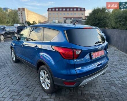 Синий Форд Эскейп, объемом двигателя 1.5 л и пробегом 217 тыс. км за 8800 $, фото 2 на Automoto.ua