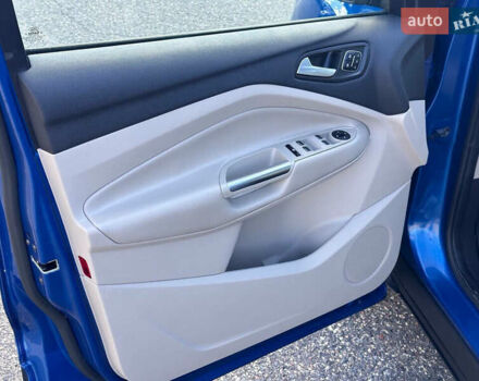 Синий Форд Эскейп, объемом двигателя 2 л и пробегом 39 тыс. км за 3000 $, фото 8 на Automoto.ua
