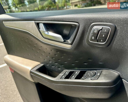 Синий Форд Эскейп, объемом двигателя 1.5 л и пробегом 148 тыс. км за 16999 $, фото 34 на Automoto.ua