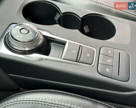 Синий Форд Эскейп, объемом двигателя 2.49 л и пробегом 91 тыс. км за 24950 $, фото 144 на Automoto.ua