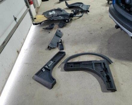 Синий Форд Эскейп, объемом двигателя 2 л и пробегом 83 тыс. км за 4000 $, фото 13 на Automoto.ua