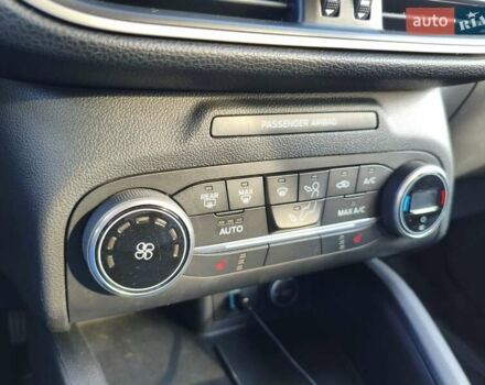 Синій Форд Ескейп, об'ємом двигуна 1.5 л та пробігом 66 тис. км за 16250 $, фото 17 на Automoto.ua