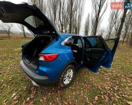 Синий Форд Эскейп, объемом двигателя 0 л и пробегом 122 тыс. км за 17000 $, фото 16 на Automoto.ua