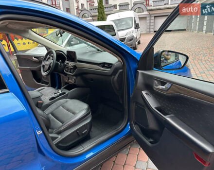 Синий Форд Эскейп, объемом двигателя 2.49 л и пробегом 91 тыс. км за 24950 $, фото 155 на Automoto.ua