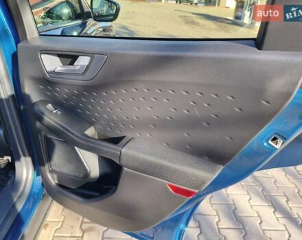 Синій Форд Ескейп, об'ємом двигуна 1.5 л та пробігом 66 тис. км за 16250 $, фото 42 на Automoto.ua