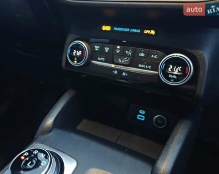 Синий Форд Эскейп, объемом двигателя 2.5 л и пробегом 72 тыс. км за 22000 $, фото 25 на Automoto.ua