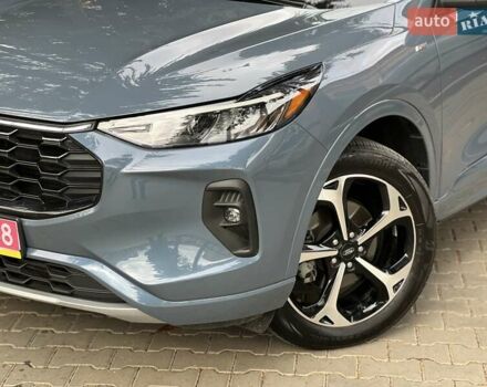 Синий Форд Эскейп, объемом двигателя 0 л и пробегом 16 тыс. км за 28950 $, фото 1 на Automoto.ua