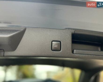 Синий Форд Эскейп, объемом двигателя 0 л и пробегом 16 тыс. км за 28950 $, фото 42 на Automoto.ua