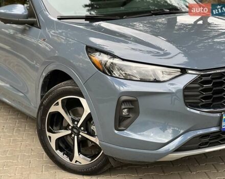 Синий Форд Эскейп, объемом двигателя 0 л и пробегом 16 тыс. км за 28950 $, фото 3 на Automoto.ua