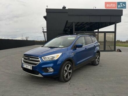 Форд Эскейп 2016 в Рожнятове на Automoto.ua Синий Форд Эскейп, объемом двигателя 2 л и пробегом 110 тыс. км за 12950 $, фото 1 на Automoto.ua