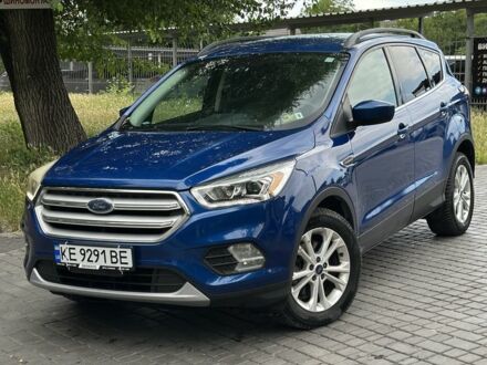 Синій Форд Ескейп, об'ємом двигуна 1.5 л та пробігом 200 тис. км за 12070 $, фото 1 на Automoto.ua