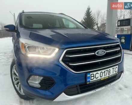 Синий Форд Эскейп, объемом двигателя 2 л и пробегом 111 тыс. км за 15600 $, фото 1 на Automoto.ua