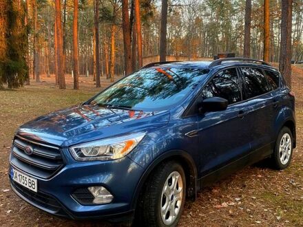 Форд Эскейп 2017 в Киеве на Automoto.ua Синий Форд Эскейп, объемом двигателя 25 л и пробегом 94 тыс. км за 14400 $, фото 1 на Automoto.ua