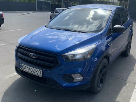 Форд Эскейп 2018 в Киеве на Automoto.ua Синий Форд Эскейп, объемом двигателя 2.49 л и пробегом 115 тыс. км за 12000 $, фото 1 на Automoto.ua