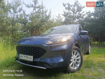 Форд Ескейп 2020 у Житомирі на Automoto.ua Синій Форд Ескейп, об'ємом двигуна 1.5 л та пробігом 29 тис. км за 16900 $, фото 1 на Automoto.ua