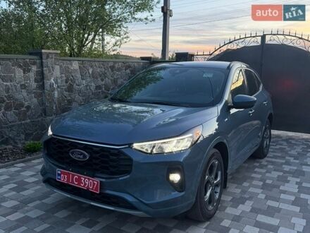 Синий Форд Эскейп, объемом двигателя 0 л и пробегом 37 тыс. км за 18500 $, фото 1 на Automoto.ua