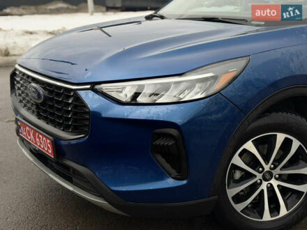 Синій Форд Ескейп, об'ємом двигуна 1.5 л та пробігом 76 тис. км за 18000 $, фото 1 на Automoto.ua