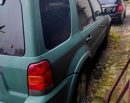 Зеленый Форд Эскейп, объемом двигателя 3 л и пробегом 300 тыс. км за 2300 $, фото 3 на Automoto.ua