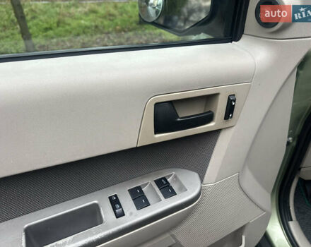 Зелений Форд Ескейп, об'ємом двигуна 2.49 л та пробігом 209 тис. км за 10999 $, фото 13 на Automoto.ua