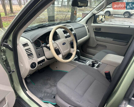 Зелений Форд Ескейп, об'ємом двигуна 2.49 л та пробігом 209 тис. км за 10999 $, фото 14 на Automoto.ua