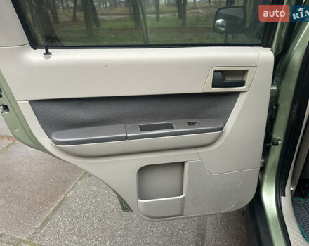 Зелений Форд Ескейп, об'ємом двигуна 2.49 л та пробігом 209 тис. км за 10999 $, фото 16 на Automoto.ua