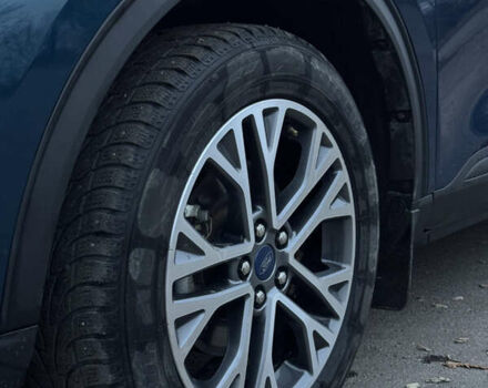 Зелений Форд Ескейп, об'ємом двигуна 1.5 л та пробігом 71 тис. км за 16300 $, фото 6 на Automoto.ua