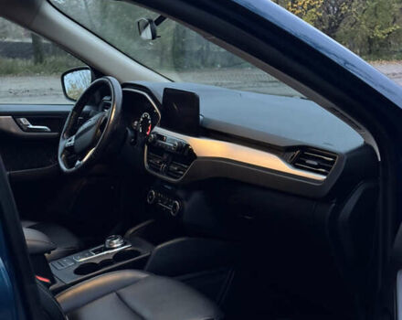 Зелений Форд Ескейп, об'ємом двигуна 1.5 л та пробігом 71 тис. км за 16300 $, фото 7 на Automoto.ua