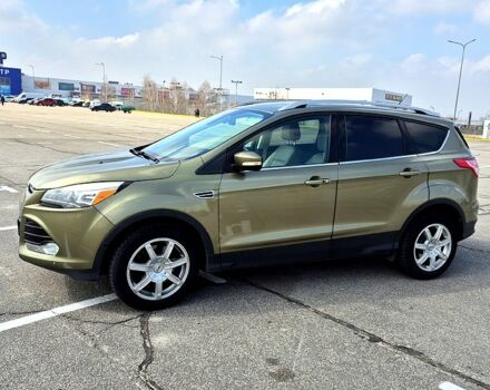 Зеленый Форд Эскейп, объемом двигателя 2 л и пробегом 224 тыс. км за 10500 $, фото 1 на Automoto.ua