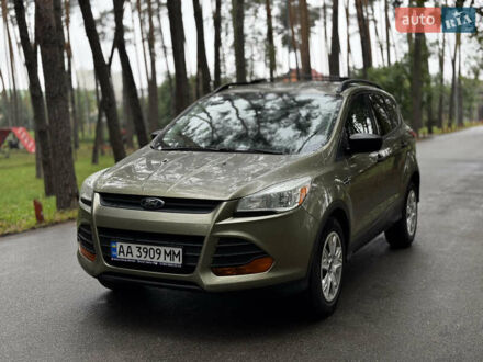 Форд Эскейп 2014 в Киеве на Automoto.ua Зеленый Форд Эскейп, объемом двигателя 2.5 л и пробегом 230 тыс. км за 9750 $, фото 1 на Automoto.ua