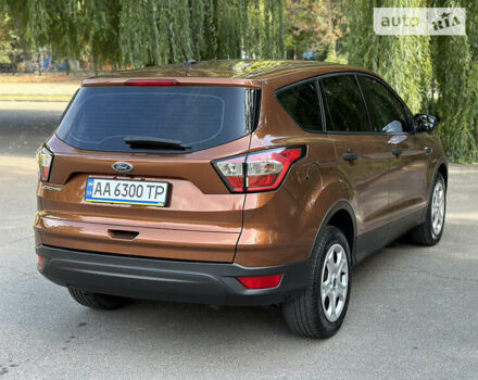 Форд Эскейп 2016 в Киеве на Automoto.ua Оранжевый Форд Эскейп, объемом двигателя 2.49 л и пробегом 180 тыс. км за 13555 $, фото 8 на Automoto.ua