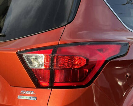 Оранжевый Форд Эскейп, объемом двигателя 1.5 л и пробегом 188 тыс. км за 14300 $, фото 19 на Automoto.ua