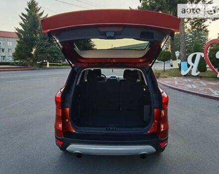 Оранжевый Форд Эскейп, объемом двигателя 1.5 л и пробегом 110 тыс. км за 13500 $, фото 18 на Automoto.ua