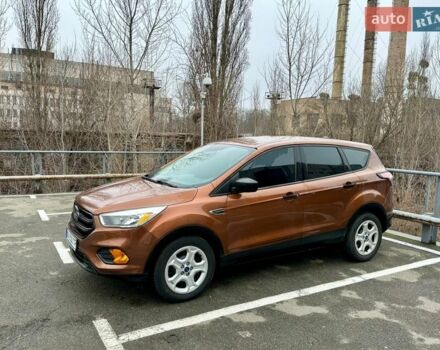 Оранжевый Форд Эскейп, объемом двигателя 2.49 л и пробегом 180 тыс. км за 14000 $, фото 1 на Automoto.ua