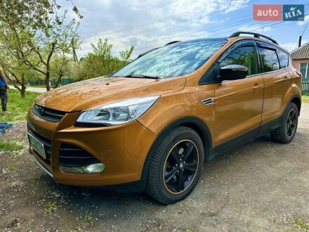 Форд Эскейп 2016 в Диканьке на Automoto.ua Оранжевый Форд Эскейп, объемом двигателя 1.6 л и пробегом 128 тыс. км за 9300 $, фото 1 на Automoto.ua