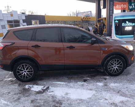 Оранжевый Форд Эскейп, объемом двигателя 2.49 л и пробегом 141 тыс. км за 11300 $, фото 1 на Automoto.ua