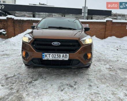 Оранжевый Форд Эскейп, объемом двигателя 2.49 л и пробегом 125 тыс. км за 14200 $, фото 1 на Automoto.ua