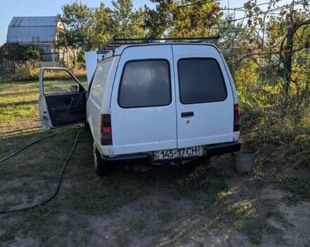 Белый Форд Escort Express, объемом двигателя 2 л и пробегом 300 тыс. км за 1500 $, фото 1 на Automoto.ua
