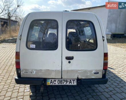 Белый Форд Escort Express, объемом двигателя 1.75 л и пробегом 300 тыс. км за 699 $, фото 7 на Automoto.ua