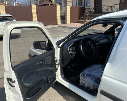 Белый Форд Escort Express, объемом двигателя 2.3 л и пробегом 84 тыс. км за 3000 $, фото 10 на Automoto.ua