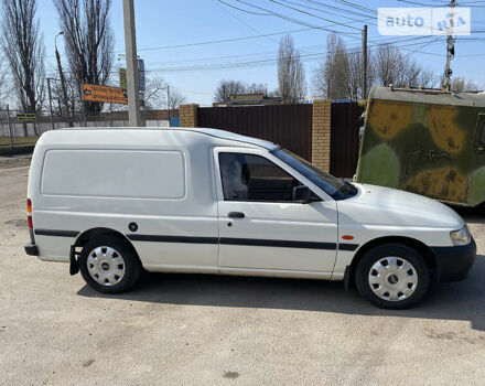 Белый Форд Escort Express, объемом двигателя 2.3 л и пробегом 84 тыс. км за 3000 $, фото 14 на Automoto.ua