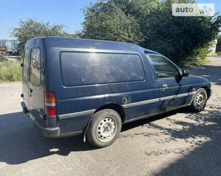 Синій Форд Escort Express, об'ємом двигуна 1.8 л та пробігом 400 тис. км за 1150 $, фото 3 на Automoto.ua