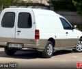 Белый Форд Эскорт, объемом двигателя 1.8 л и пробегом 250 тыс. км за 1050 $, фото 3 на Automoto.ua