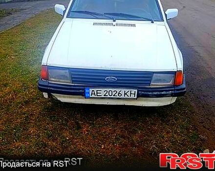 Білий Форд Ескорт, об'ємом двигуна 1.3 л та пробігом 800 тис. км за 1200 $, фото 1 на Automoto.ua